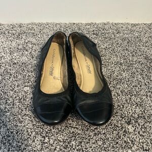 croft & borrow Ortholite Flats Black